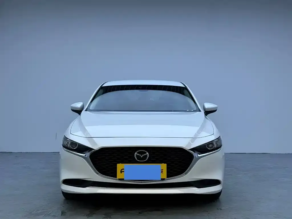 Mazda 3 Axela — фото 2