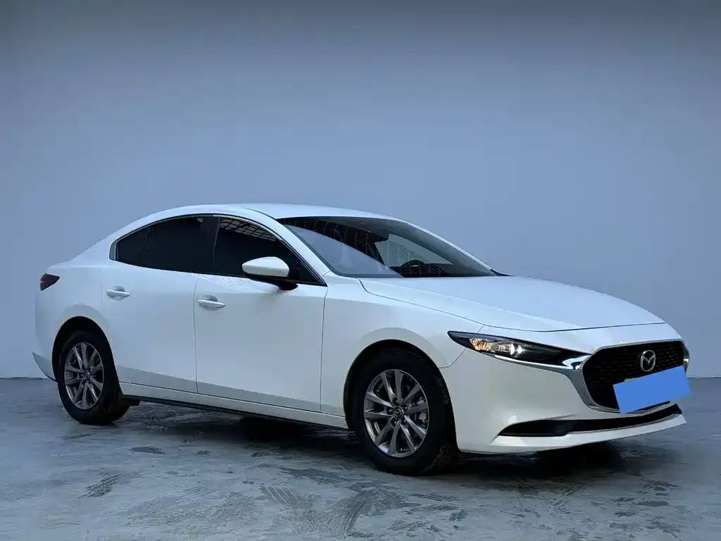 Mazda 3 Axela — фото 5