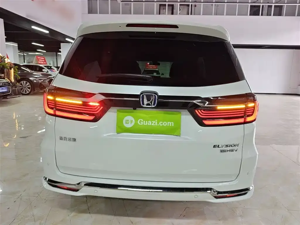 Honda Elysion 2023 из CN, фото 6