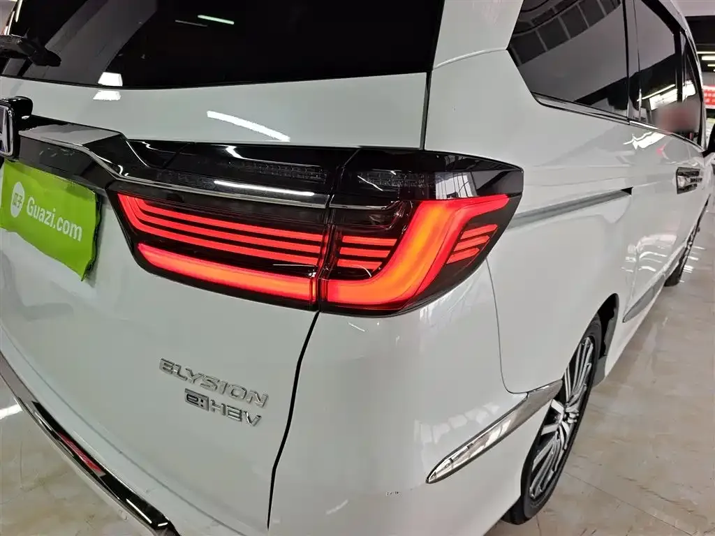 Honda Elysion 2023 из CN, фото 9