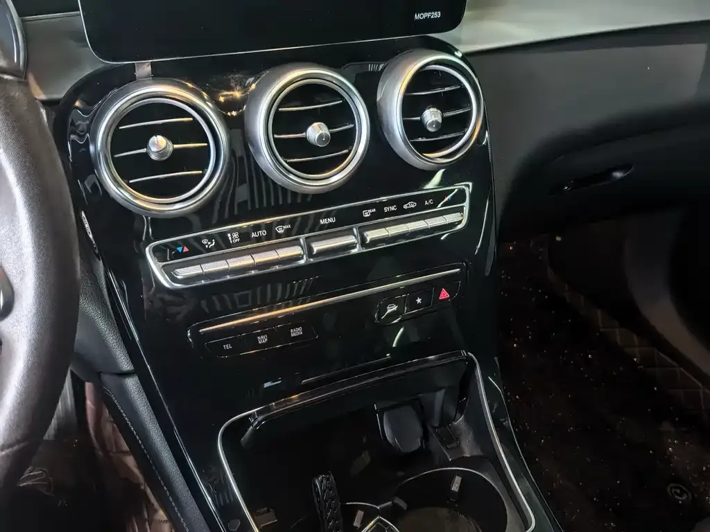 Mercedes-Benz GLC 2021 из CN, фото 8