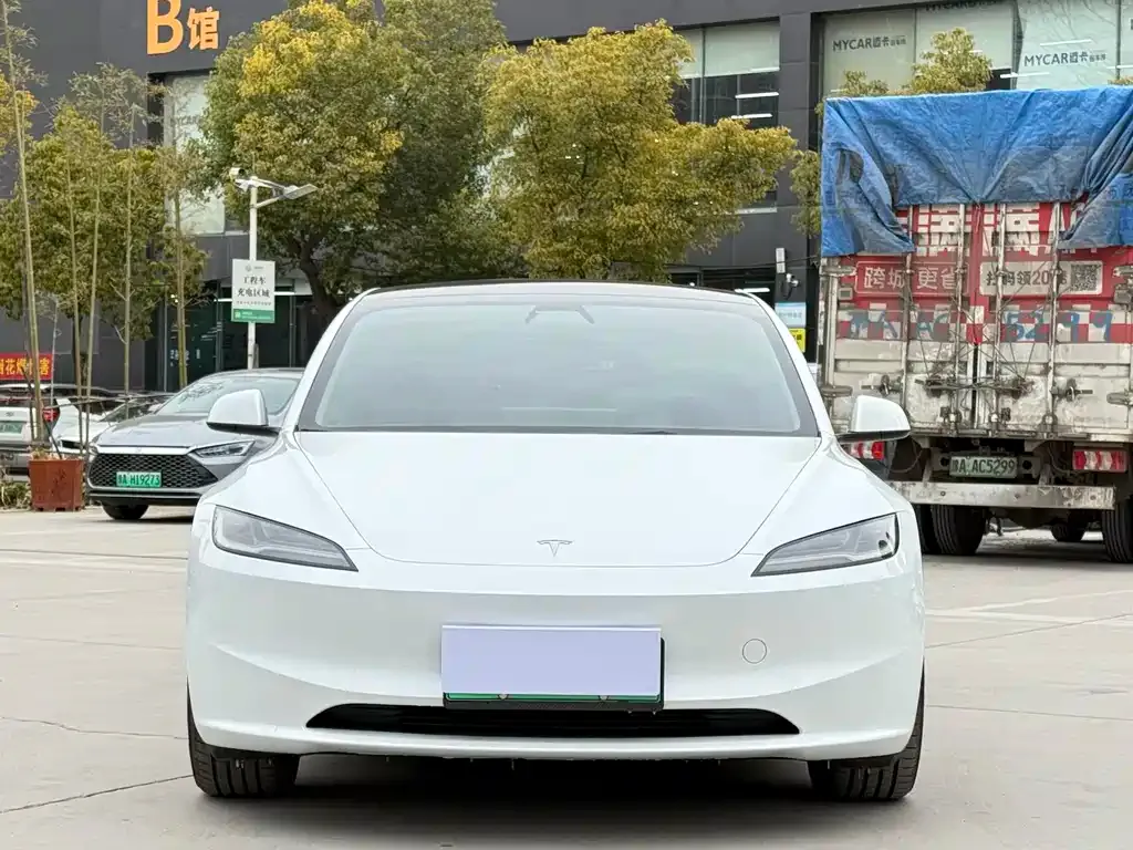 Tesla Model 3 2025 из CN, фото 8