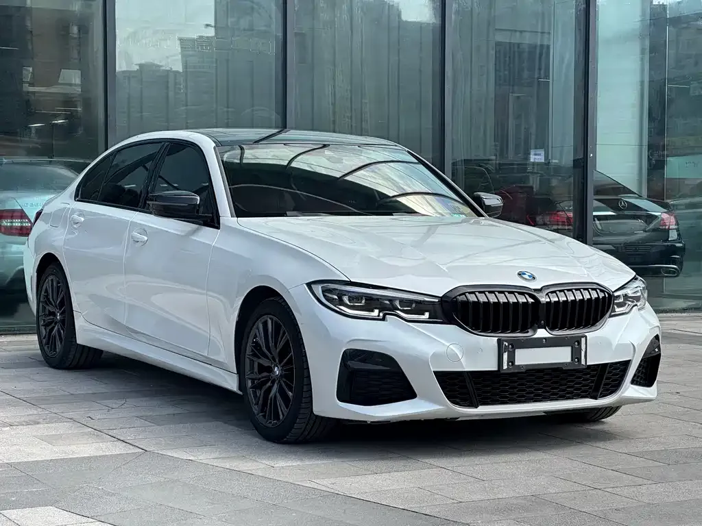 BMW 3 Series 2022 из CN, фото 8