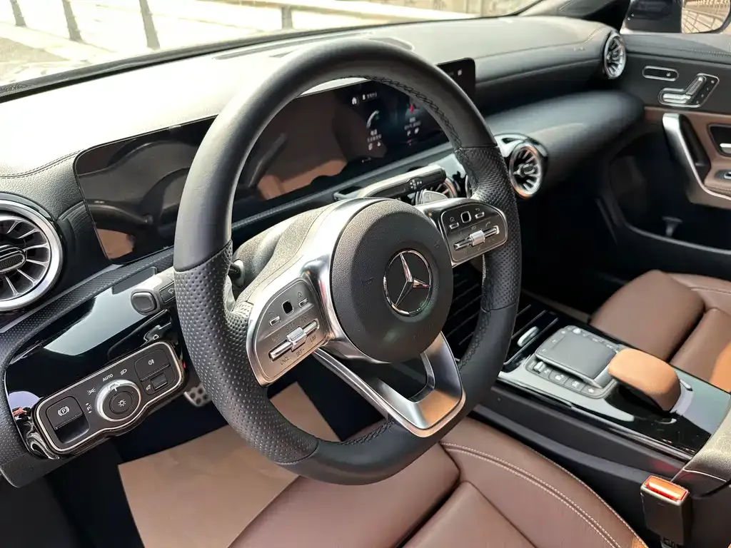 Mercedes-Benz CLA (Import) — фото 3