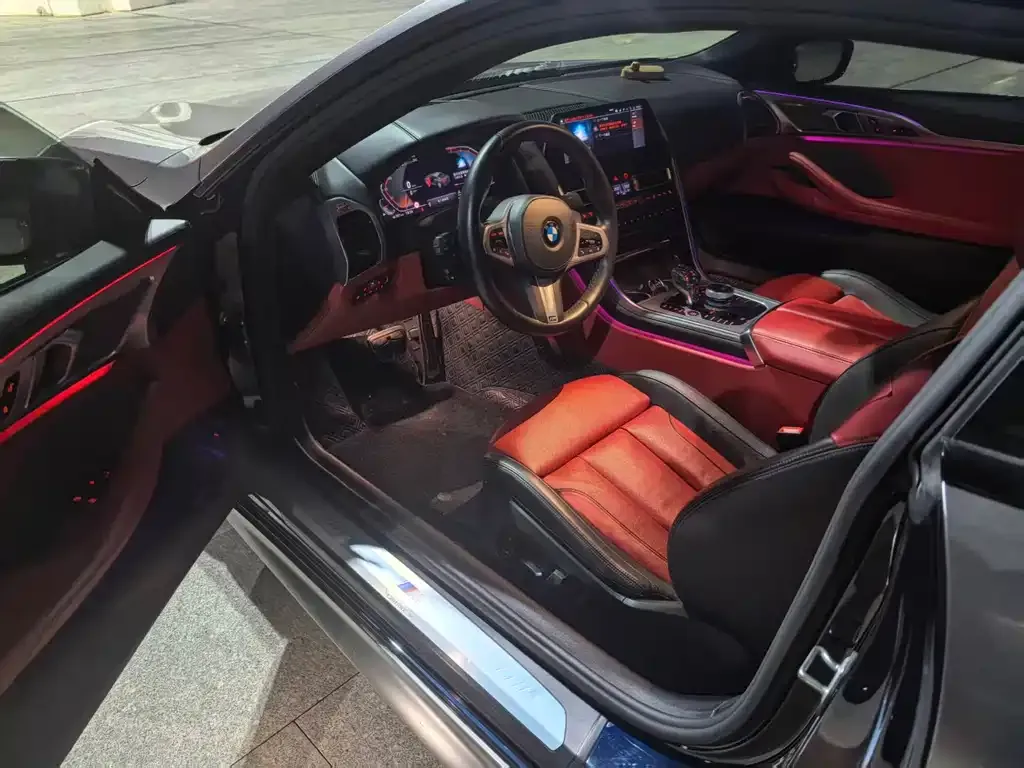 BMW 8 Series 2021 из CN, фото 4