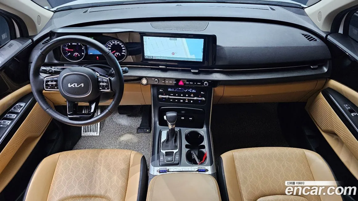 Kia Carnival — фото 10