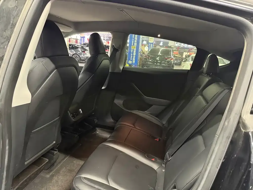 Tesla Model Y 2023 из CN, фото 10