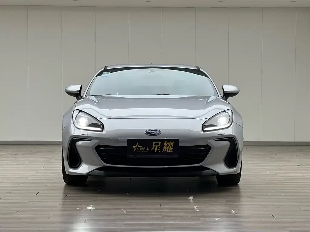 Subaru BRZ 2023 из CN, фото 7
