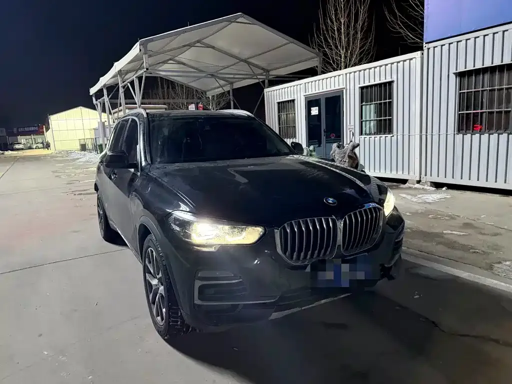 BMW X5 (Import) — фото 3