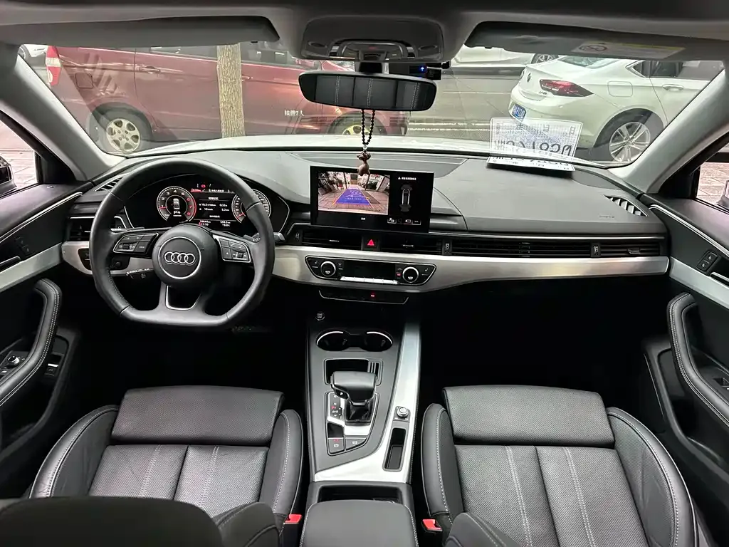 Audi A4L 2022 из CN, фото 5
