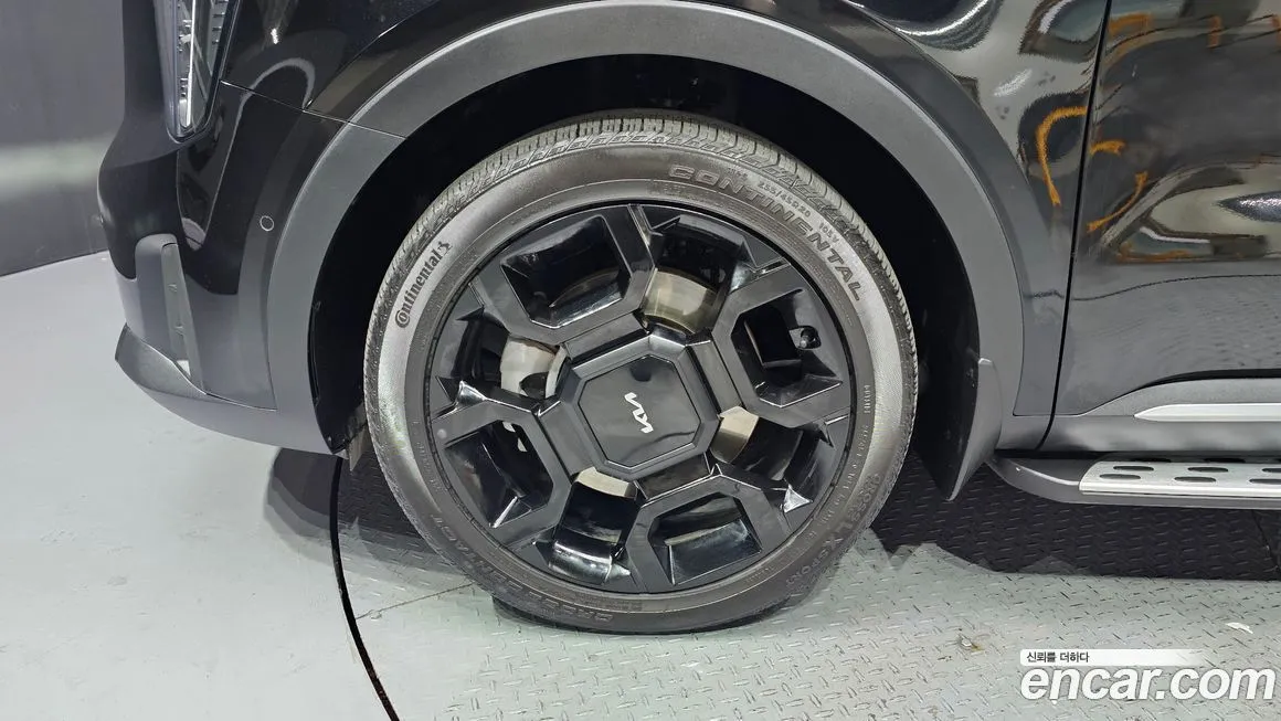 Kia Sorento — фото 6