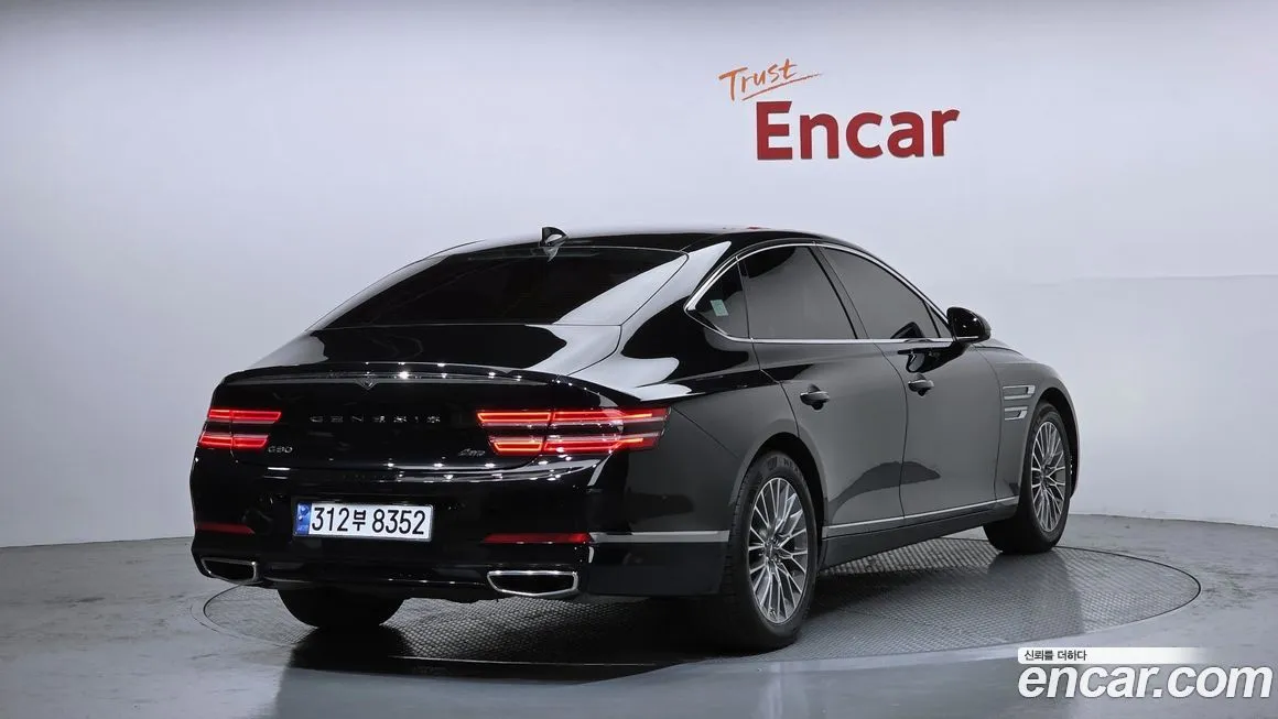 Genesis G80 — фото 10