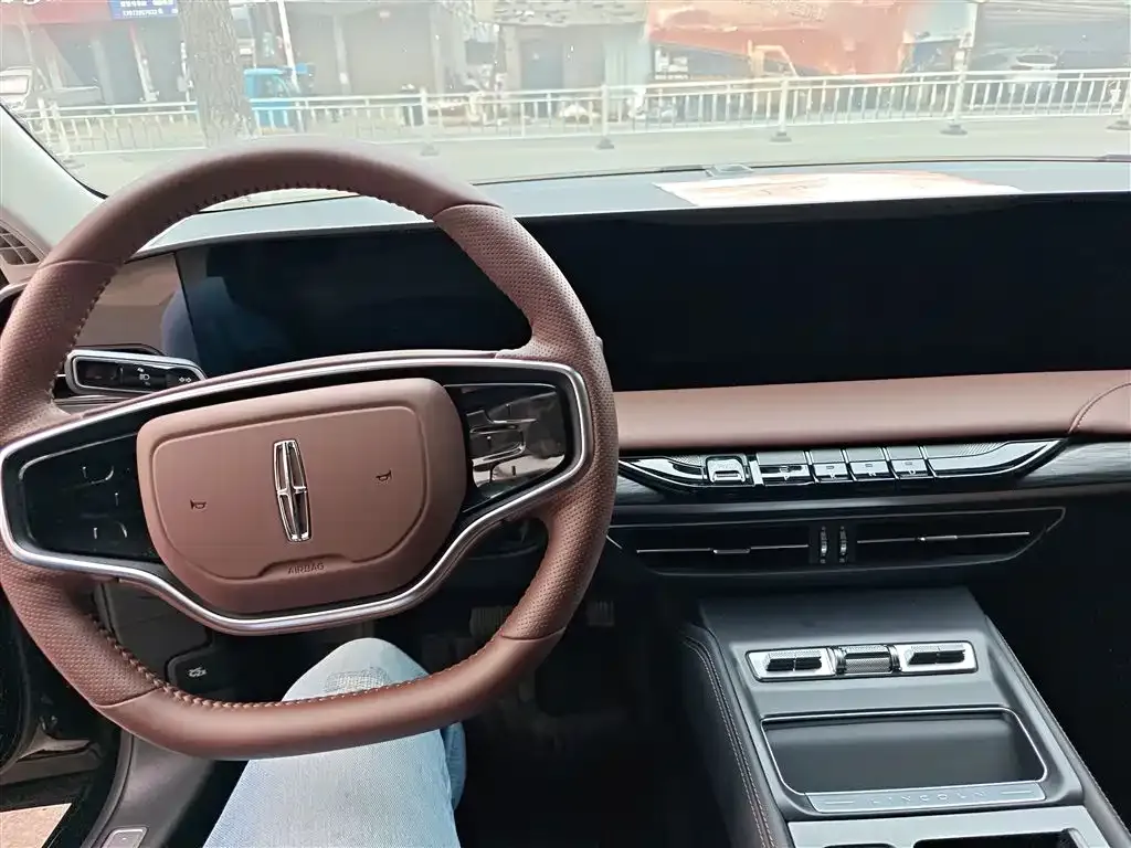 Lincoln Z 2025 из CN, фото 4