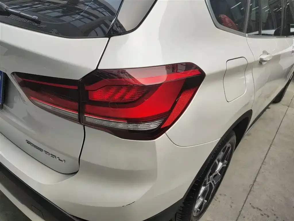 BMW X1 2021 из CN, фото 3