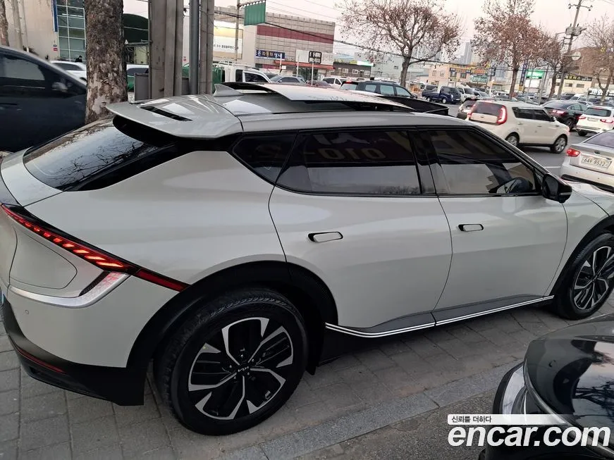 Kia EV6 — фото 10