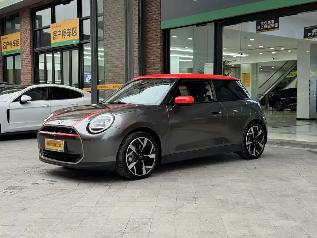 MINI Cooper EV 2024 из CN, фото 4