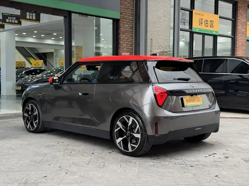 MINI Cooper EV 2024 из CN, фото 9