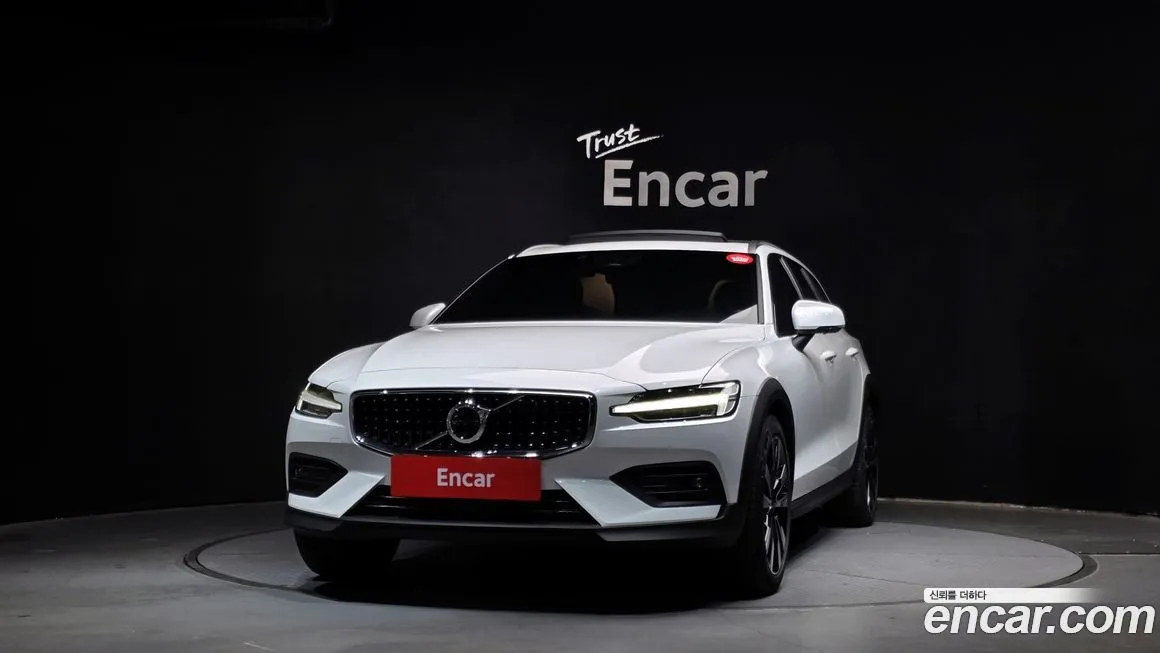 Volvo V60 2024 из KR, фото 2