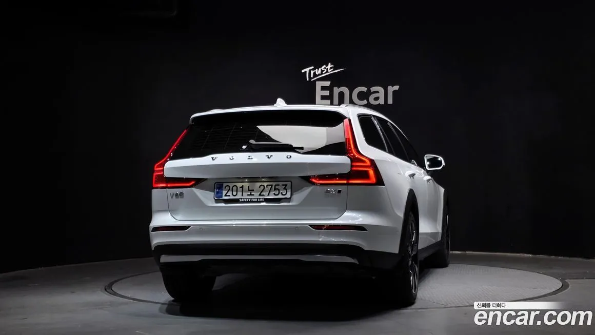Volvo V60 2024 из KR, фото 10