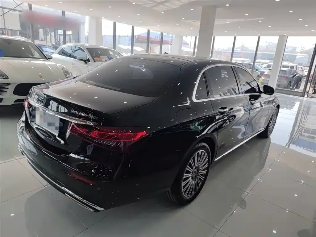 Mercedes-Benz E-Class 2023 из CN, фото 4