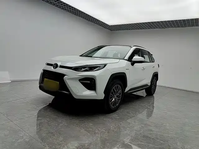 Toyota Wildlander 2023 из CN, фото 1