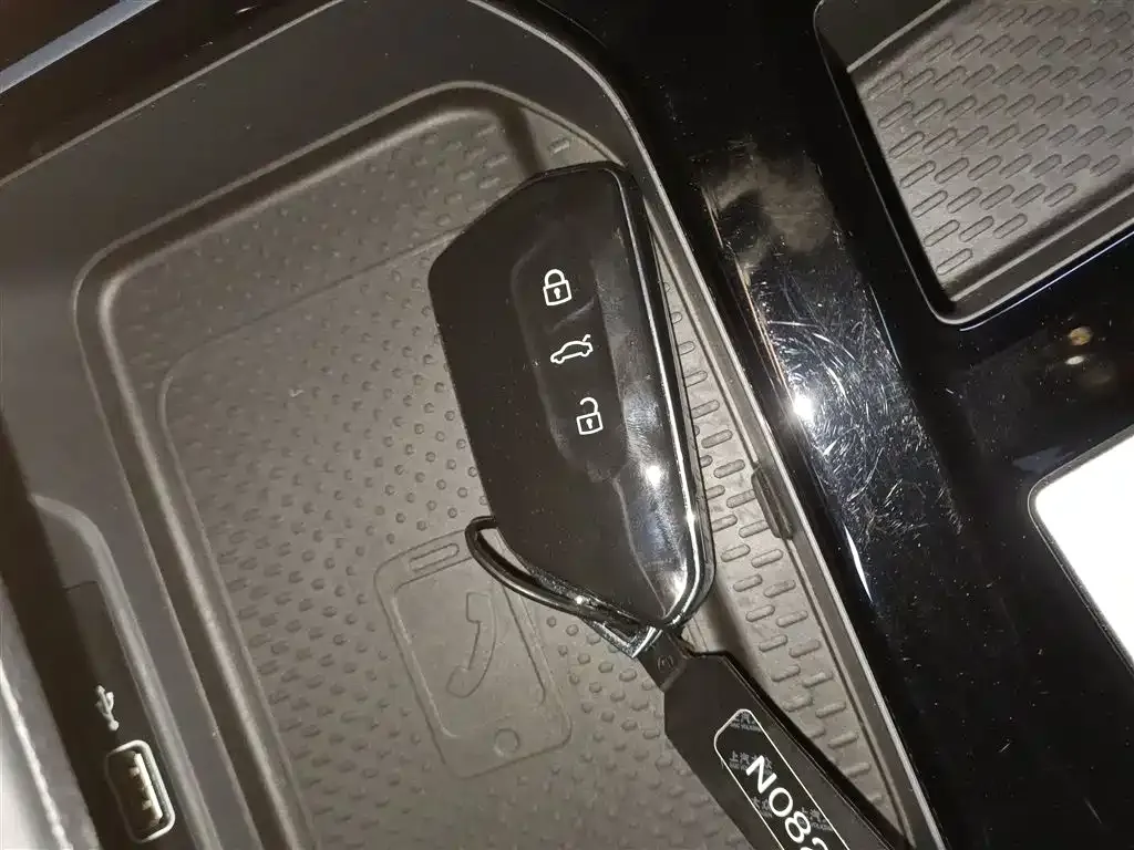Volkswagen Lamando 2023 из CN, фото 9