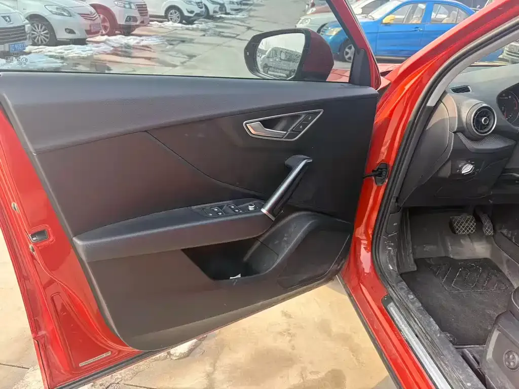 Audi Q2L 2021 из CN, фото 2