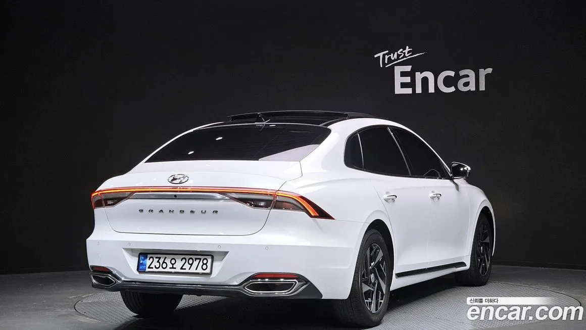 Hyundai Grandeur 2022 из KR, фото 2