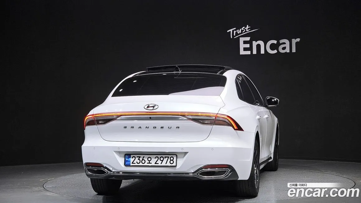 Hyundai Grandeur 2022 из KR, фото 4