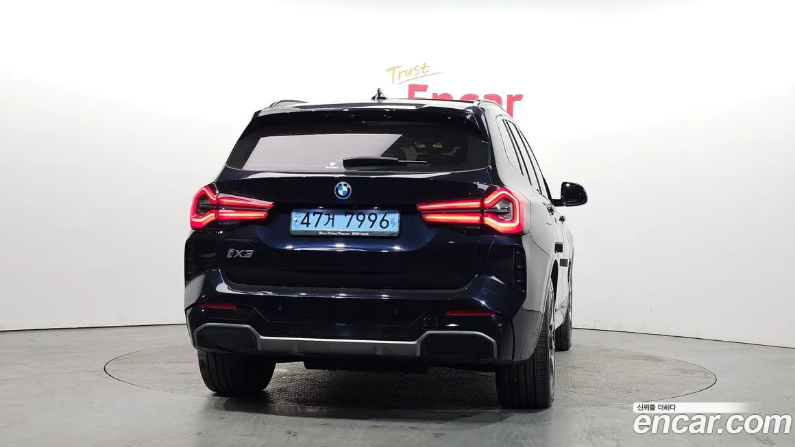 BMW iX3 — фото 2