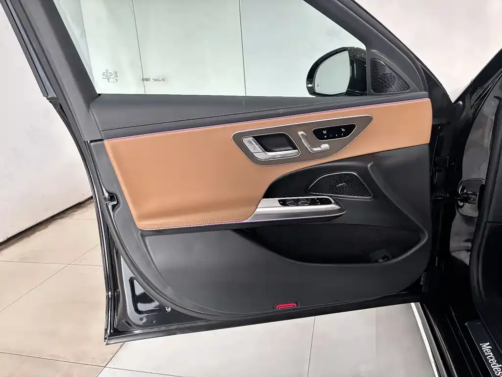 Mercedes-Benz E-Class 2025 из CN, фото 7
