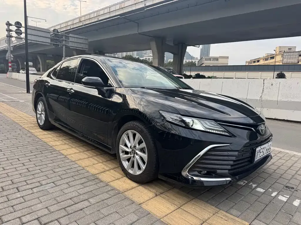 Toyota Camry 2022 из CN, фото 10