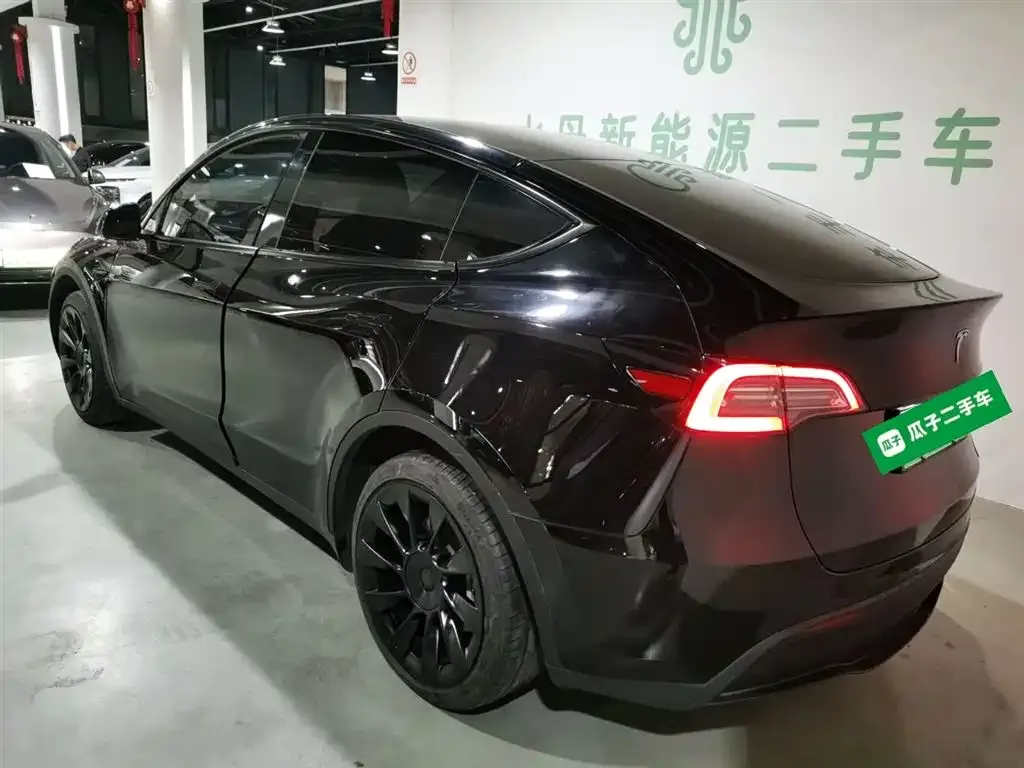 Tesla Model Y 2023 из CN, фото 4