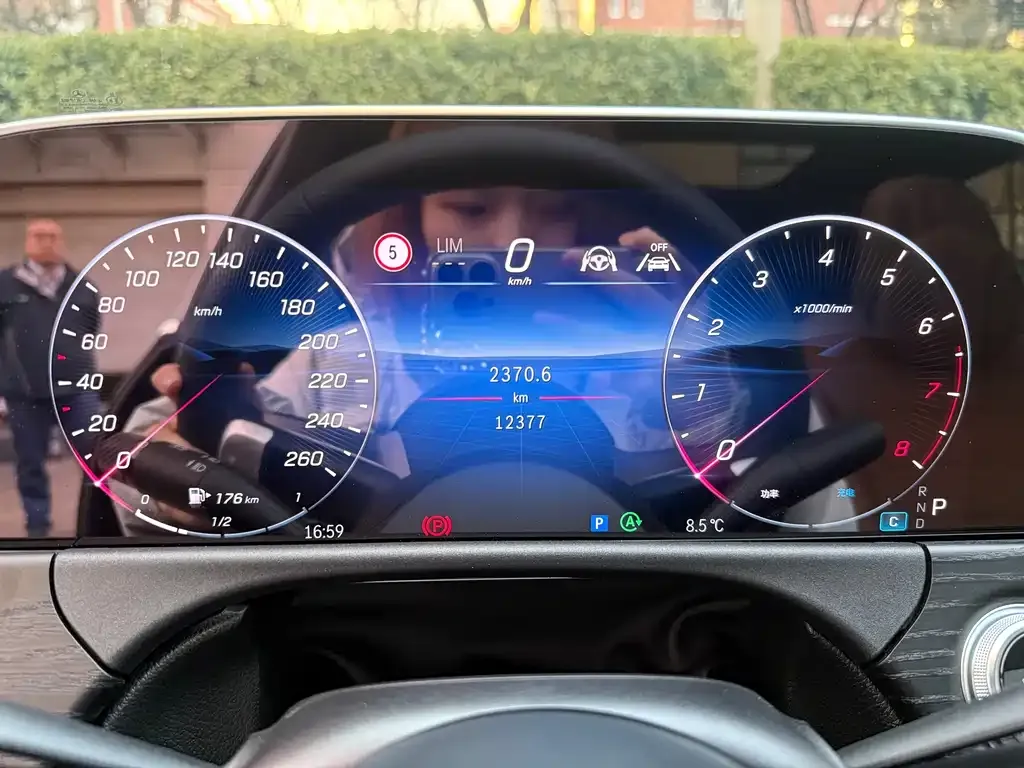 Mercedes-Benz E-Class 2024 из CN, фото 5