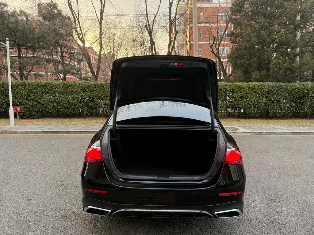 Mercedes-Benz E-Class 2024 из CN, фото 9