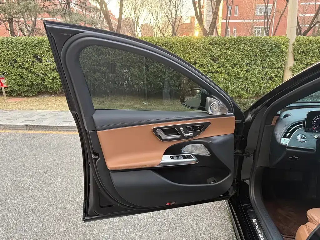 Mercedes-Benz E-Class 2024 из CN, фото 4