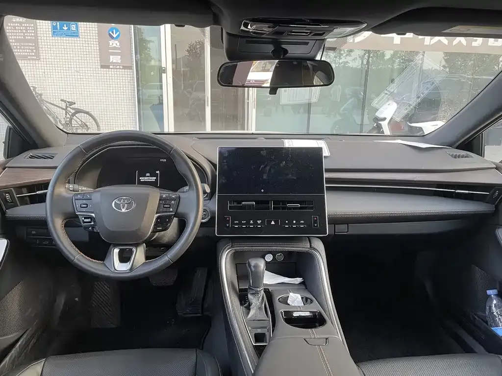 Toyota Avalon 2024 из CN, фото 8