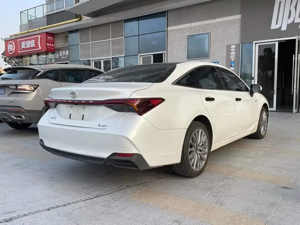 Toyota Avalon 2024 из CN, фото 2