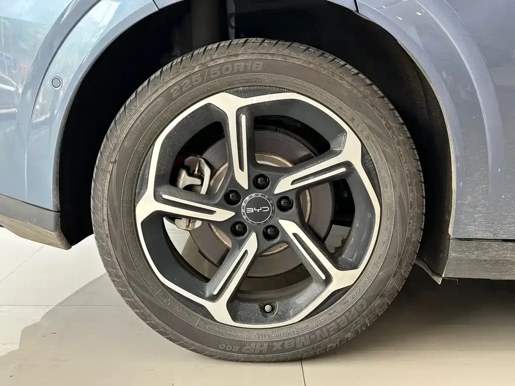 BYD Seal 06GT — фото 9
