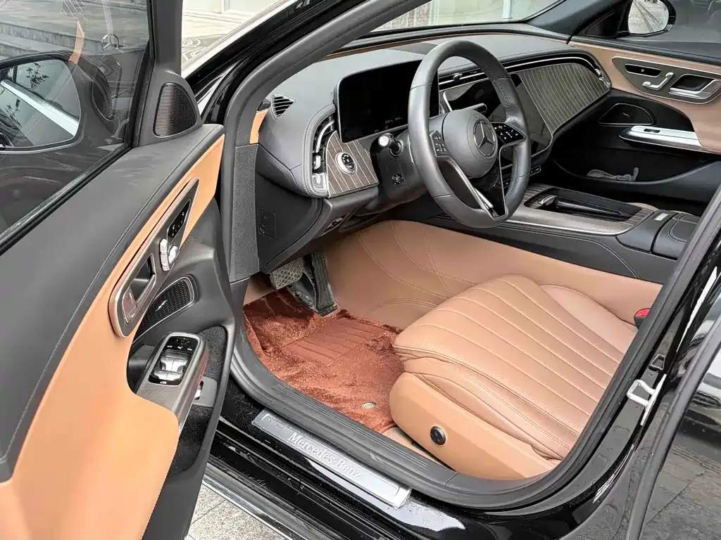 Mercedes-Benz E-Class 2024 из CN, фото 9