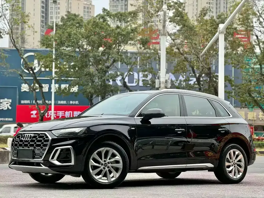 Audi Q5L 2021 из CN, фото 1