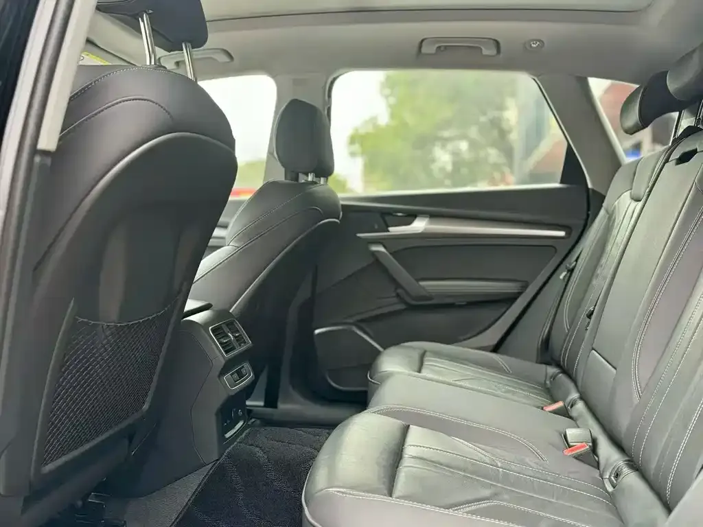 Audi Q5L 2021 из CN, фото 5