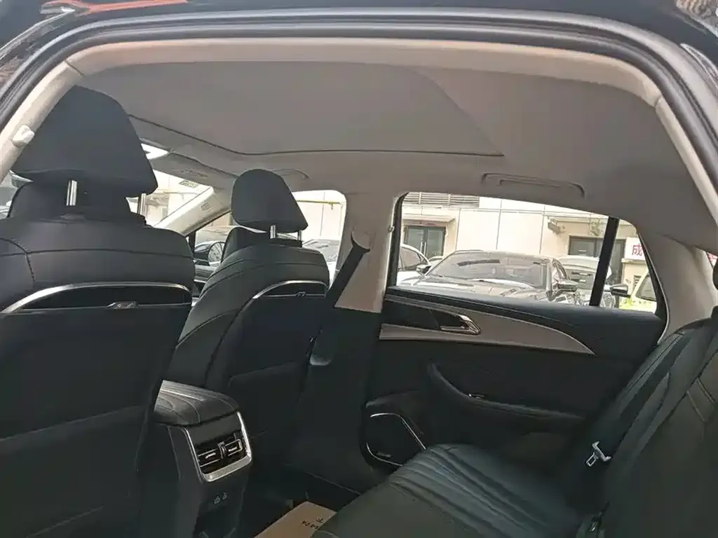 Hongqi H5 2023 из CN, фото 6