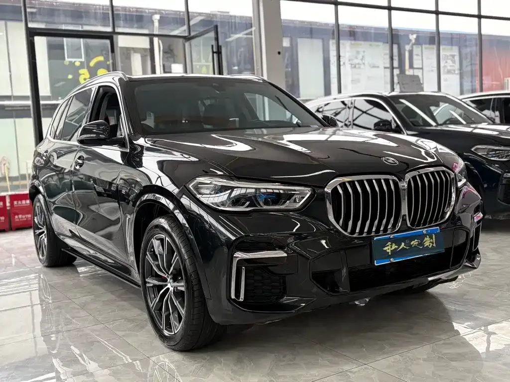BMW X5 — фото 1