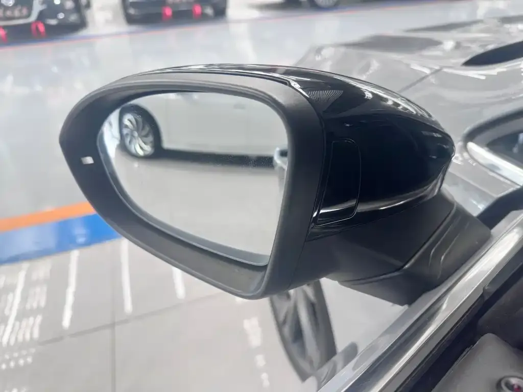 Volkswagen Golf 2021 из CN, фото 3