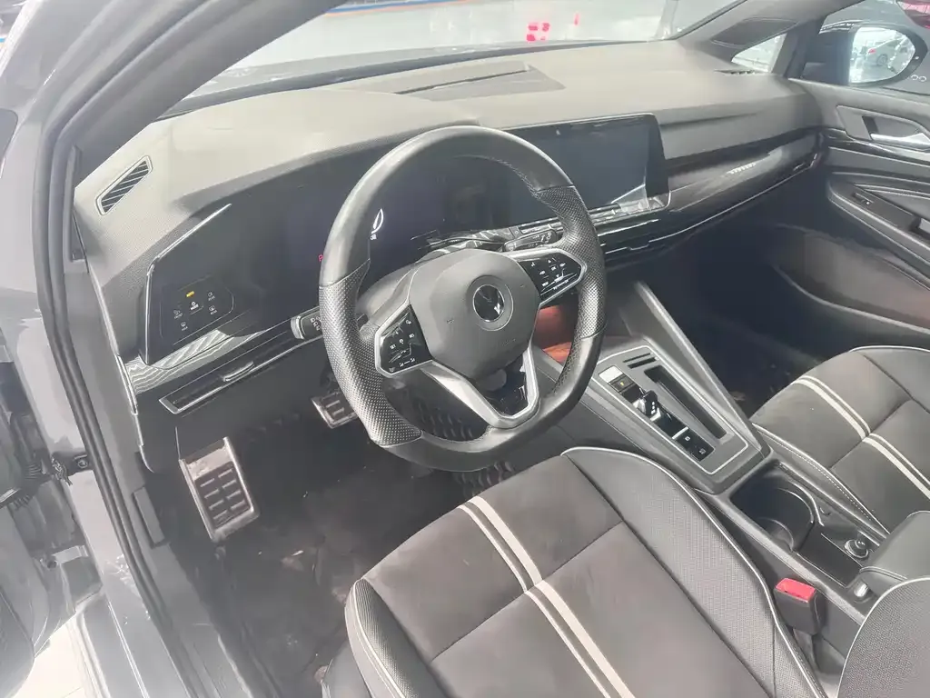 Volkswagen Golf 2021 из CN, фото 7