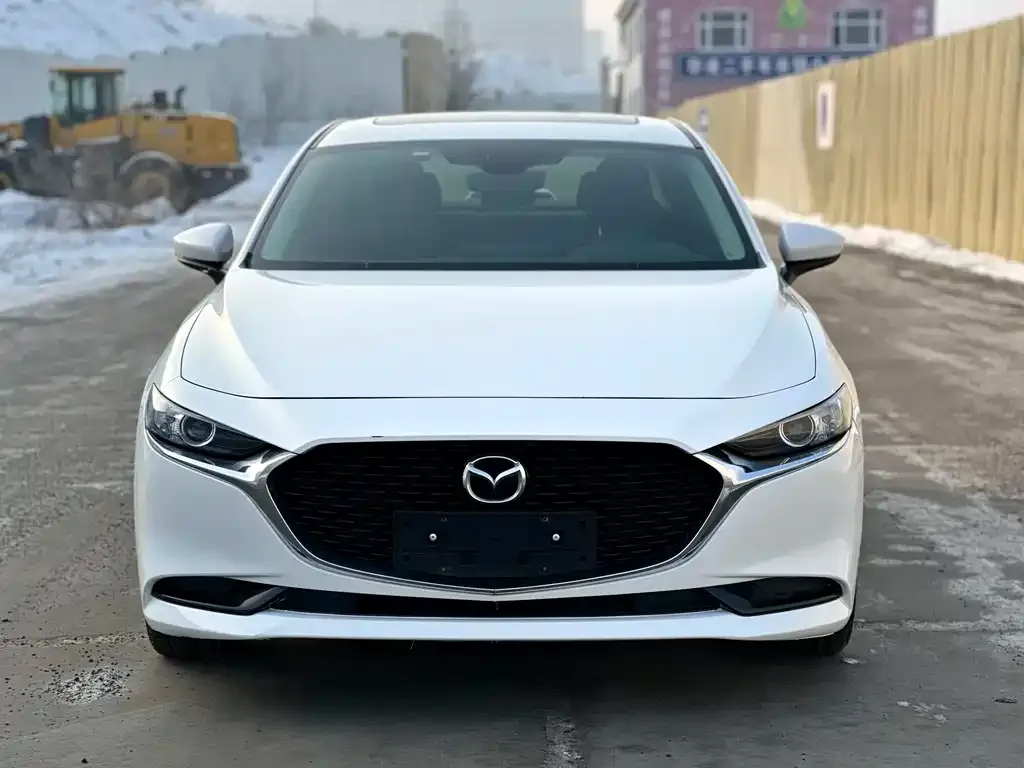 Mazda 3 Axela 2022 из CN, фото 4