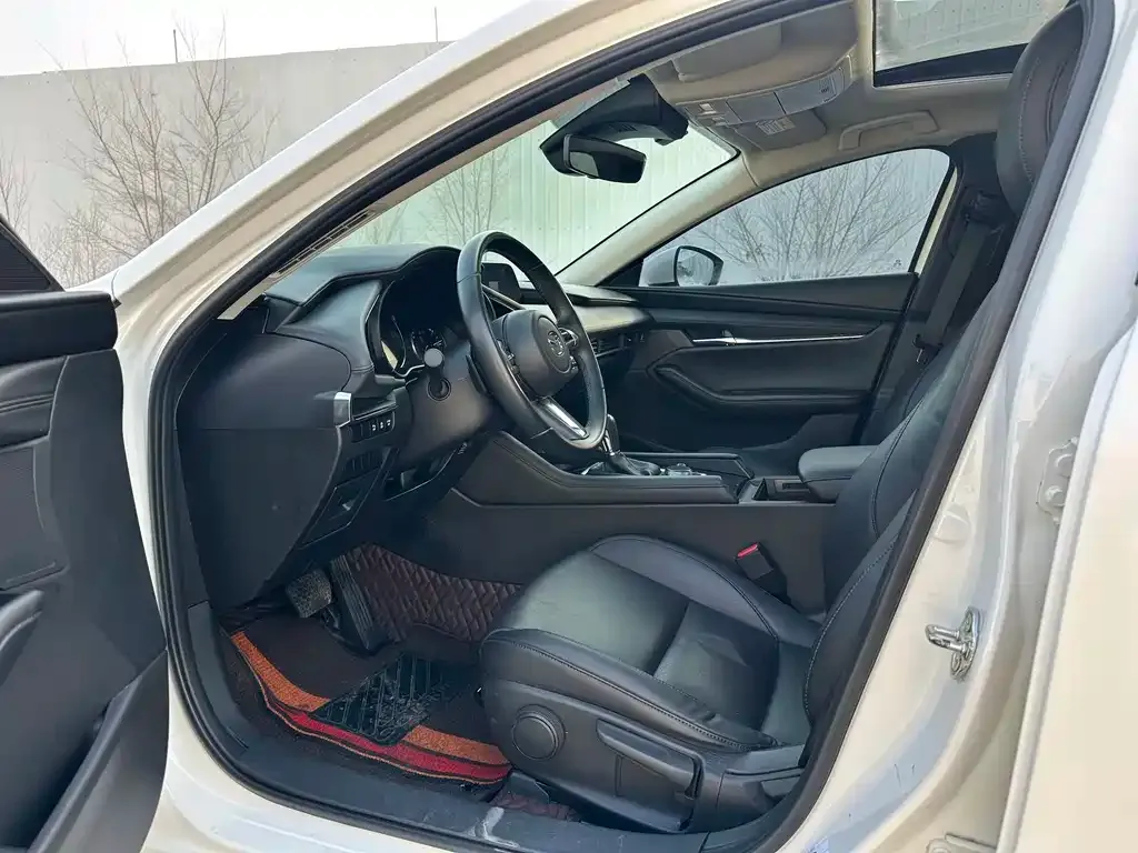 Mazda 3 Axela 2022 из CN, фото 8