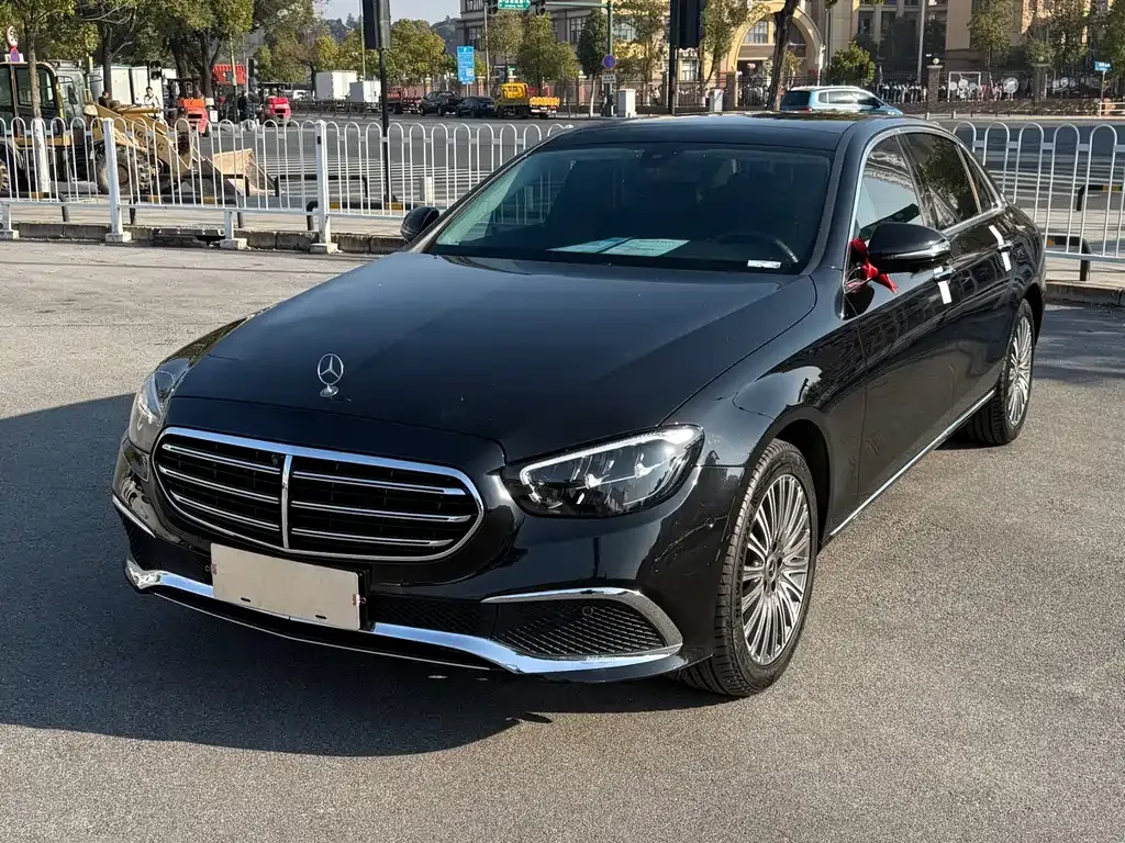 Mercedes-Benz E-Class 2023 из CN, фото 1