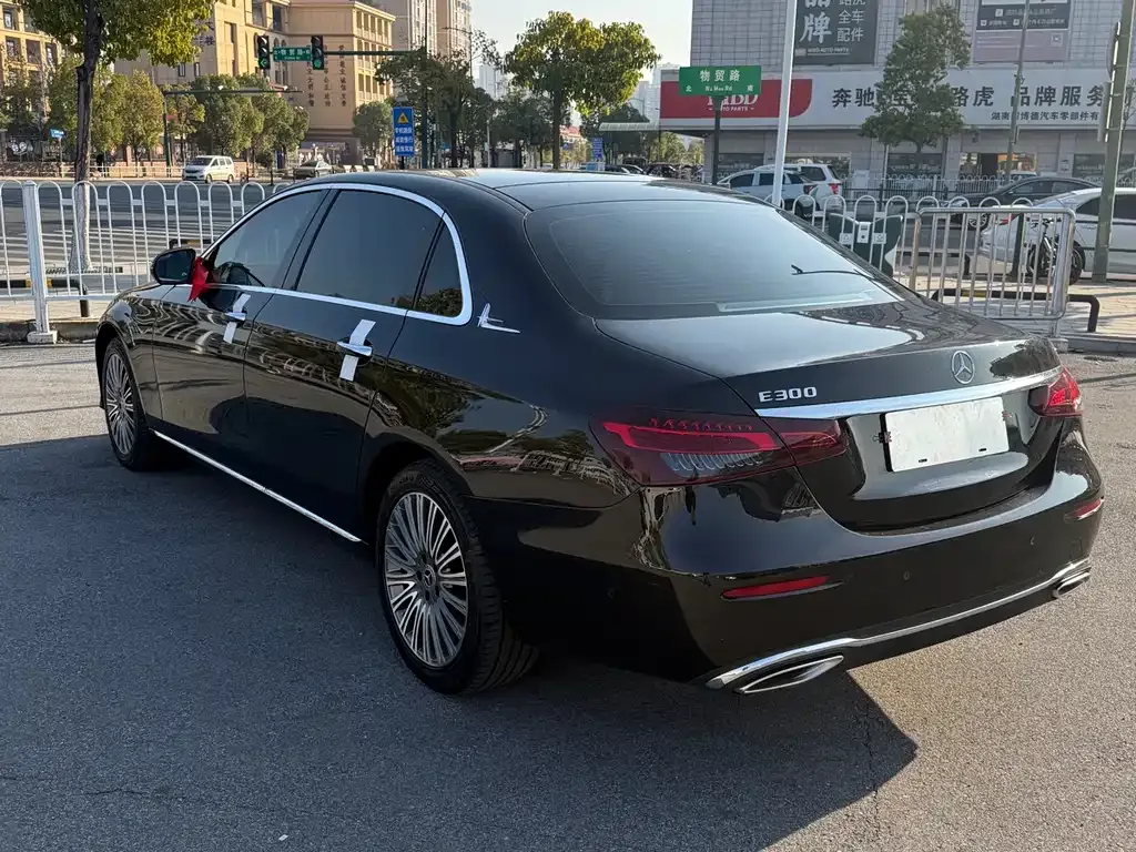 Mercedes-Benz E-Class 2023 из CN, фото 3